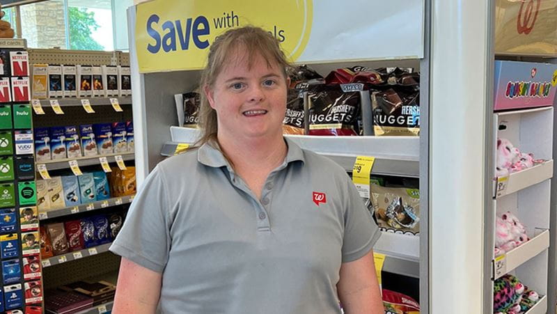 North Texas nonprofit helps people with disabilities like this person working in a grocery store.